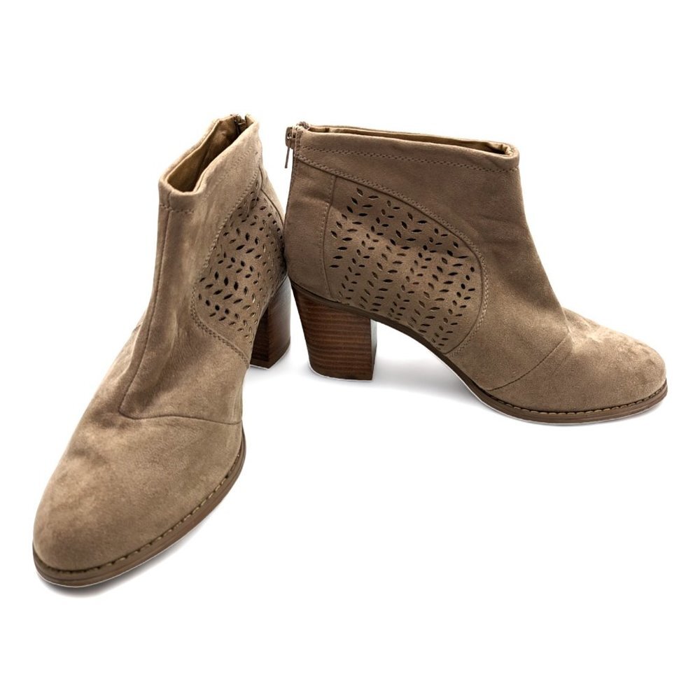 Torrid Ankle Boots Women's 10W Wide Tan Beige 10555579 Chunky Block Heel Booties - Picture 2 of 11